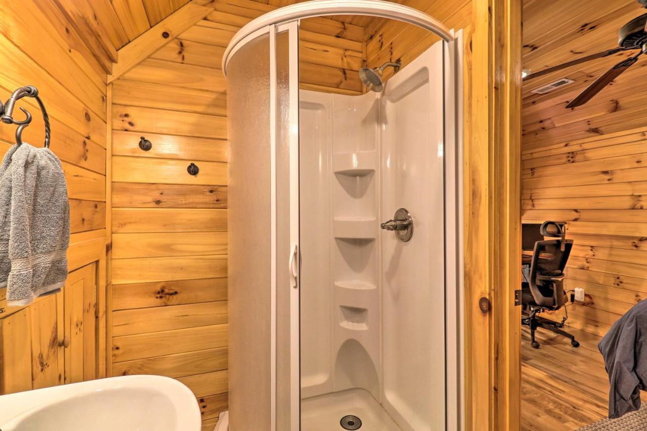 Cozy Boone Cabin With Deck Close To Downtown! Exteriér fotografie